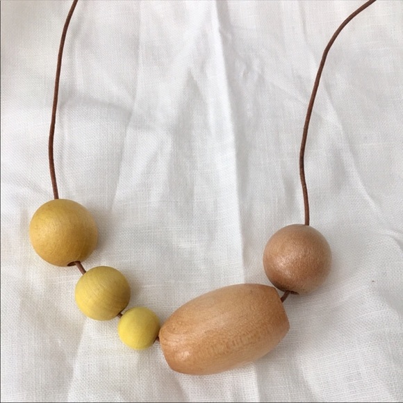 Jewelry - Artisan Wood Bead & Leather Necklace • NEW